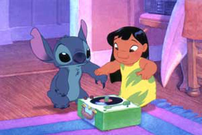 Stitch y Lilo, protagonistas de una tierna amistad