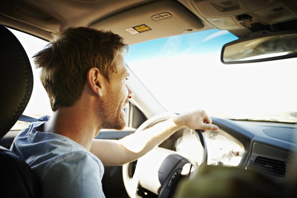 Einen Zusatzfahrer mit zu versichern, ist meist nicht günstig (Symbolbild: Getty Images)