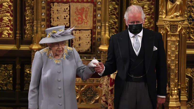 查爾斯（右）繼任為新任英國國王。（圖／翻攝自TheBritishMonarchy）