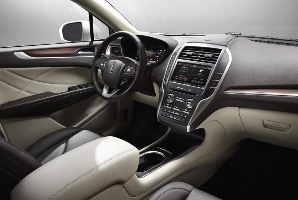 2015 LINCOLN MKC interior