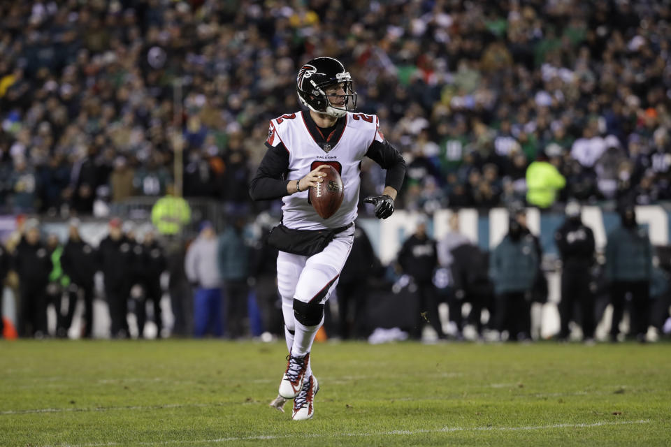 Atlanta Falcons quarterback Matt Ryan (2) broke a knee brace sliding to the ground in the NFL's opener. (AP)