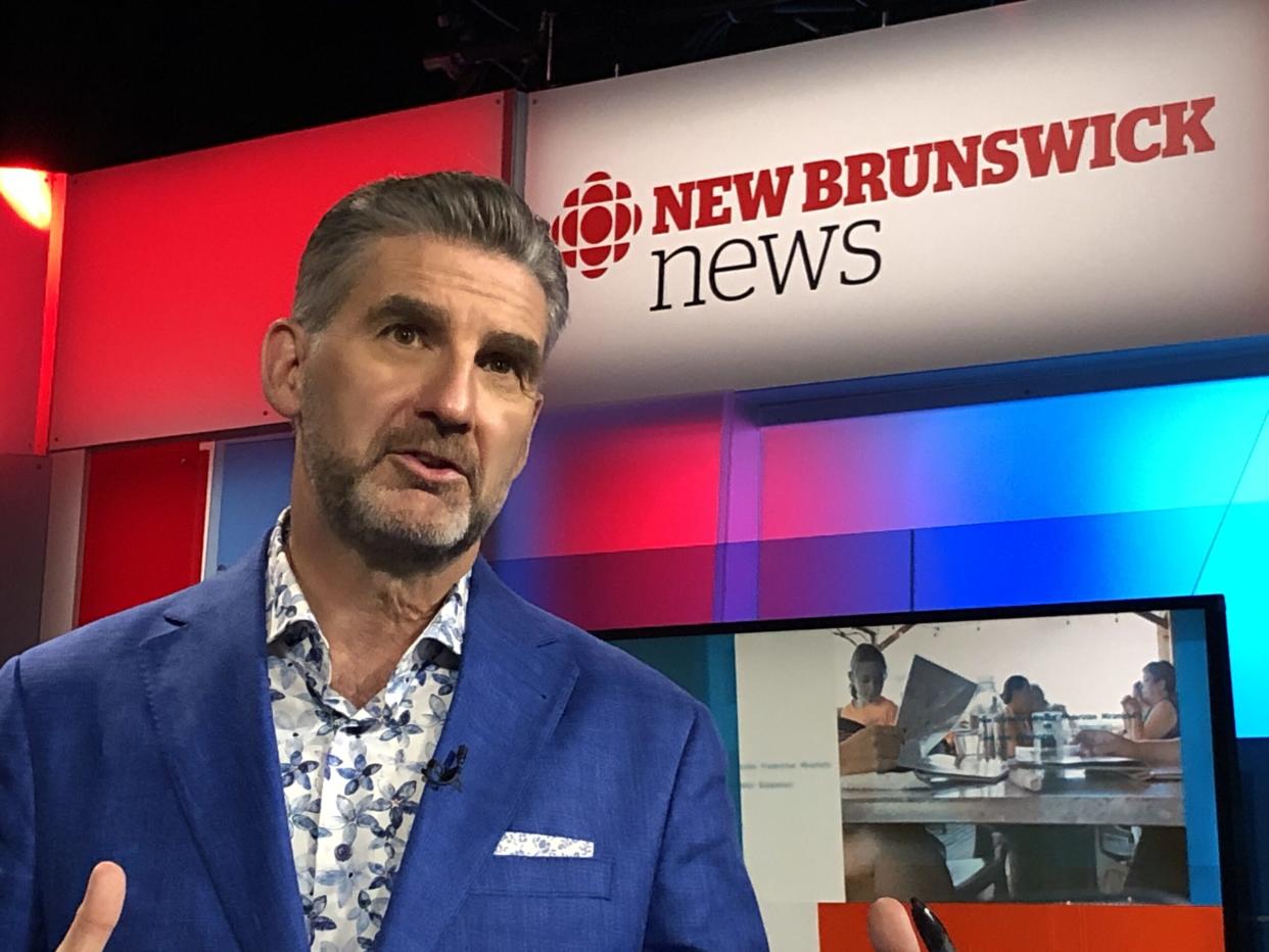 Harry Forestell is stepping down from his TV host duties at CBC New Brunswick as Parkinson's disease impacts his voice. (Photo via RTDNA Canada)