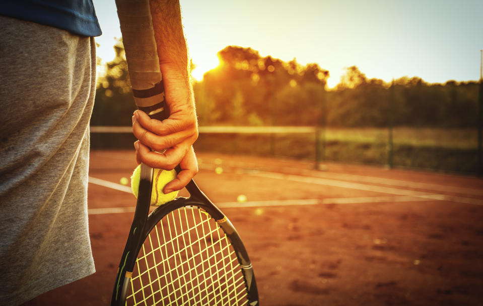 Una investigación coloca al tenis por delante de otros deportes con fama de saludables como el running o la natación. <span><b>Quienes lo practican viven 9,7 años más que los sedentarios, según un estudio danés. </b></span>(Foto: iStock/Getty)