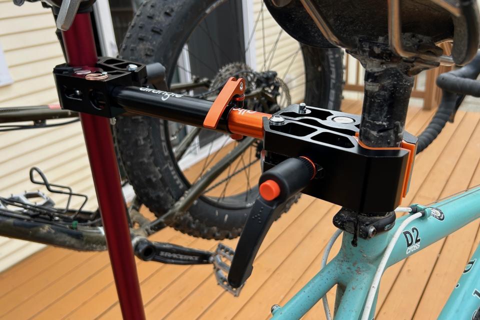 Testing the uniquely portable altangle hangar connect bike repair stand