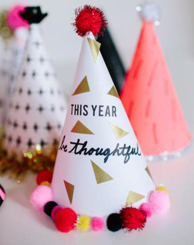 8 Simple and Gorgeous New Year's Party Craft Ideas