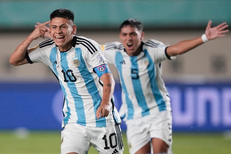 La selección argentina ganó tres partidos y perdió solo uno en lo que va de su camino en el Mundial Sub 17