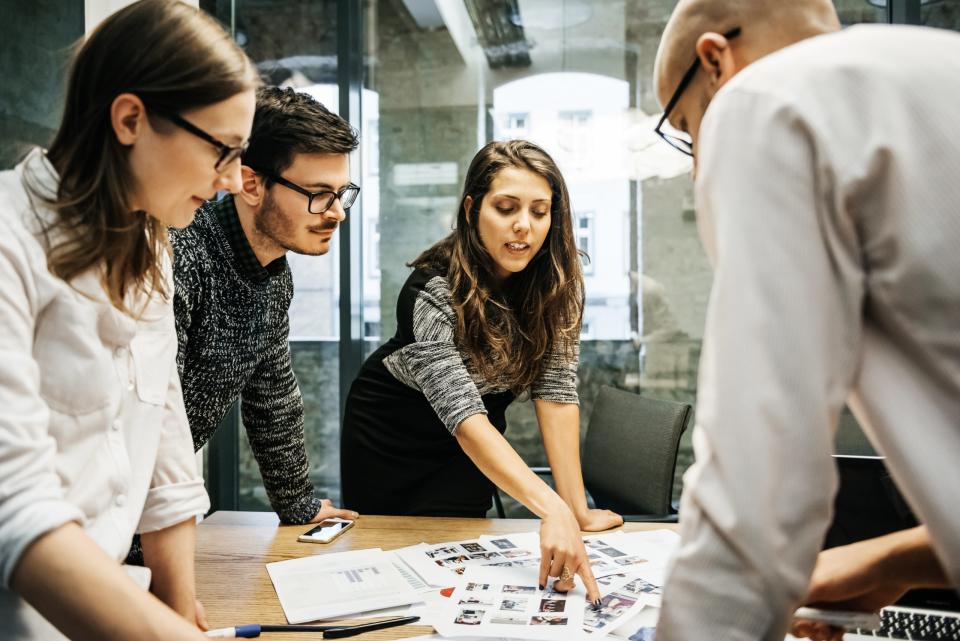 In Biontechs Unternehmenskultur wird sich selten an klare Abläufe gehalten. Eher geht es darum, schnell zu arbeiten und neue Dinge auszuprobieren. (Symbolbild) - Copyright: getty images