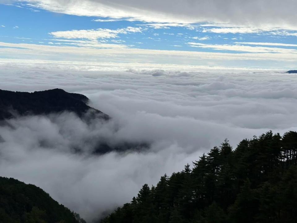 大關山雲海美景。（中華旅行社提供）