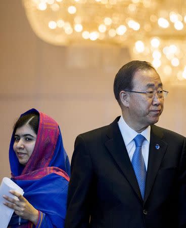 Nobel Peace Prize winner Malala Yousafzai (L) and U.N. Secretary-General Ban Ki-moon participate in the Oslo Summit on Education for Development at Oslo Plaza in Oslo, Norway July 7, 2015. REUTERS/Vegard Wivestad Grott/NTB Scanpix
