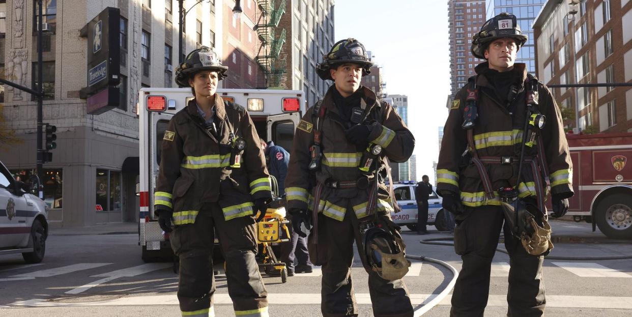 miranda rae mayo, alberto rosende, jake lockett, chicago fire, season 11