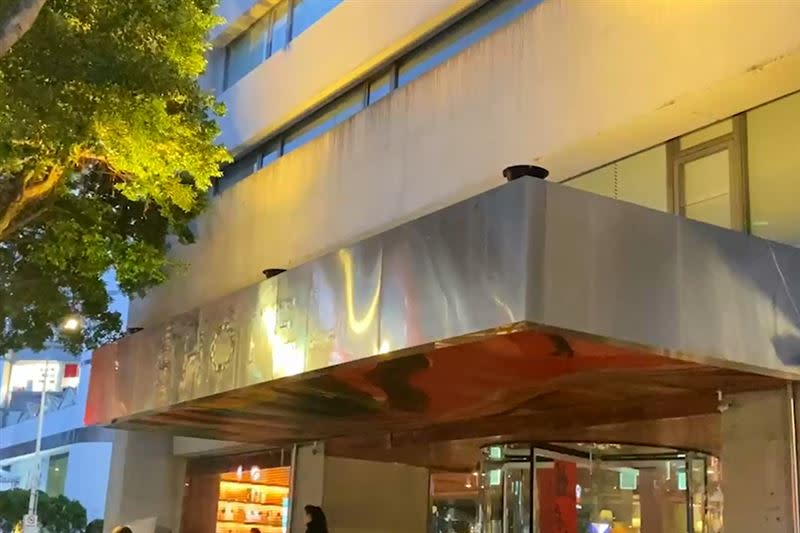S Hotel招牌如今已拆除，未來將改名為台北敦化美憬閣酒店。（圖／資料室）