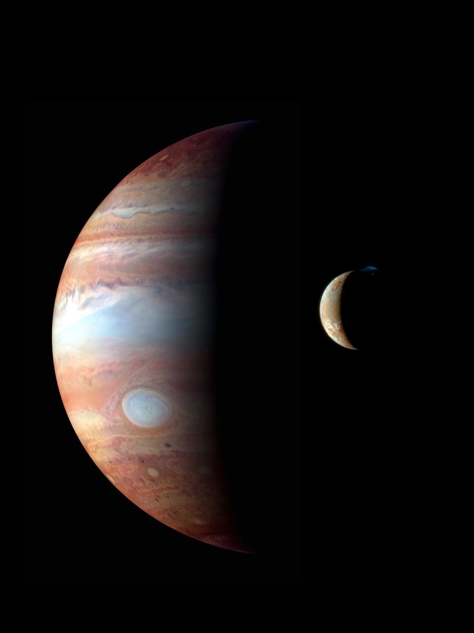 This is a montage of New Horizons images of Jupiter and its volcanic moon Io, taken during the spacecraft’s Jupiter flyby in early 2007.