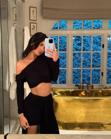<p>Kylie Jenner/Instagram</p> Kylie posted selfies from her "cute day" with Kendall on Saturday