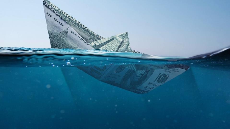 Financial system | 'Center class is on a sinking ship' - funding strategist warns American dream of freedom is 'dying'