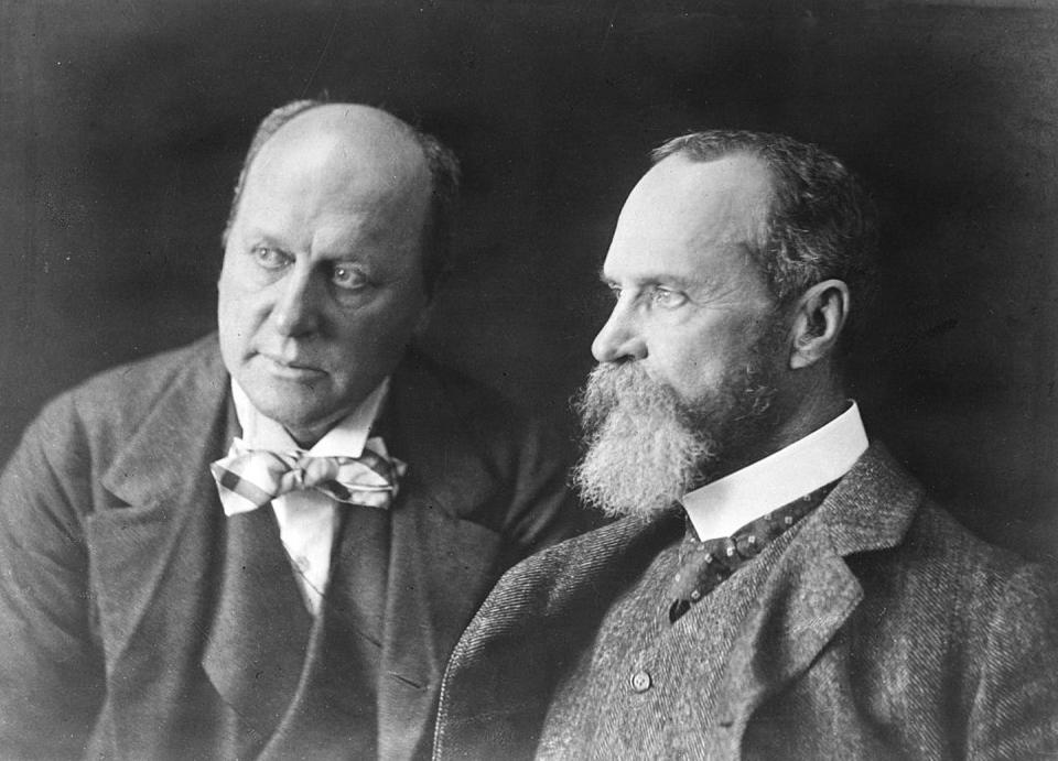 <span class="caption">Psychologist William James, right, next to his brother, the famous novelist Henry James.</span> <span class="attribution"><a class="link " href="https://www.gettyimages.com/detail/news-photo/henry-james-novelist-and-his-brother-psychologist-william-news-photo/514865914?adppopup=true" rel="nofollow noopener" target="_blank" data-ylk="slk:Bettmann/Bettmann via Getty Images;elm:context_link;itc:0;sec:content-canvas">Bettmann/Bettmann via Getty Images</a></span>