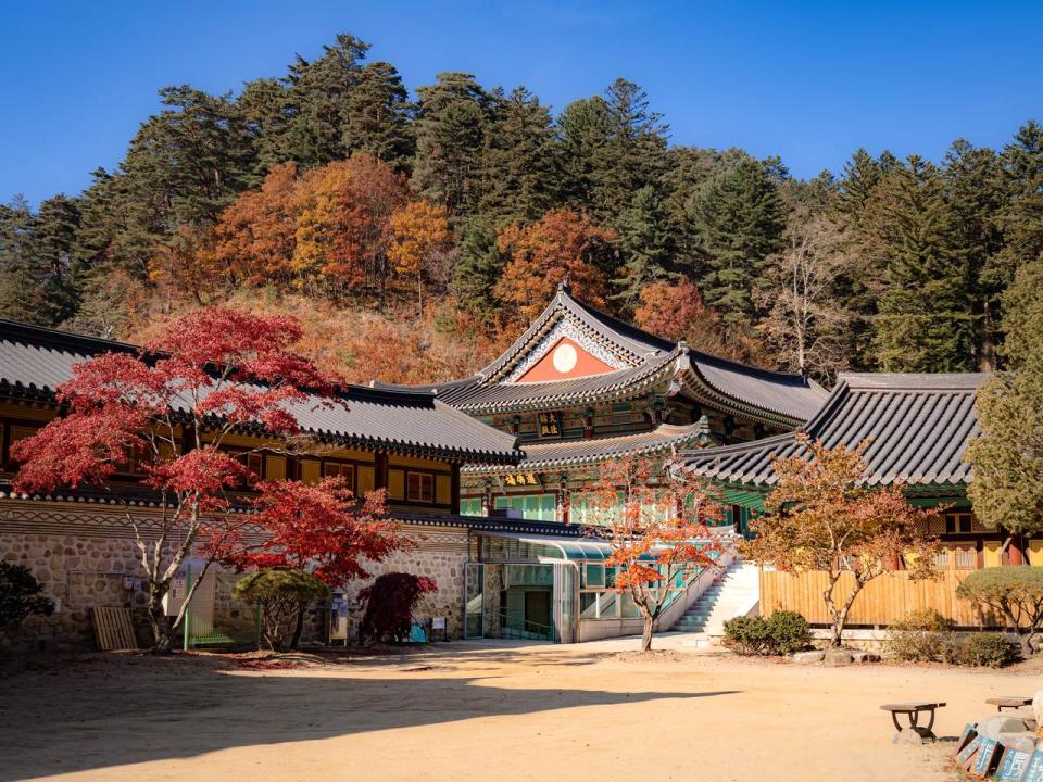 江原道近一半的歷史古寺都在五臺山國立公園內，韓劇《鬼怪》取景地的月精寺也在此處。圖片來源：Klook