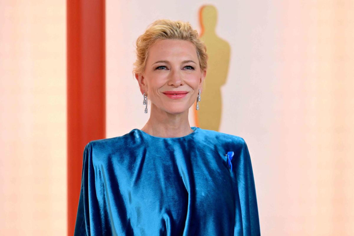 Cate Blanchetts Custom 2023 Oscars Look Included A Never Before Seen Archival Top