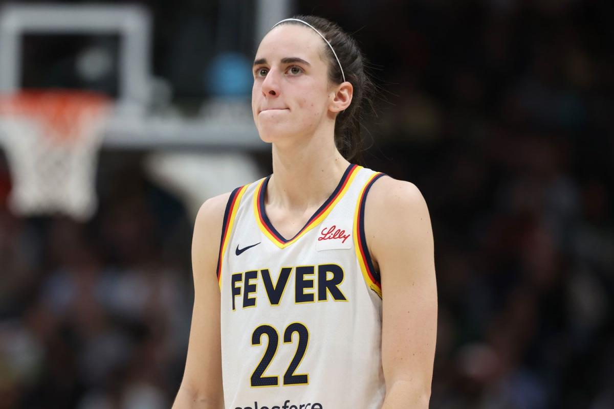 Caitlin Clark 'Trying to Be as Positive as Possible' amid Indiana Fever  Losses - Yahoo Sport