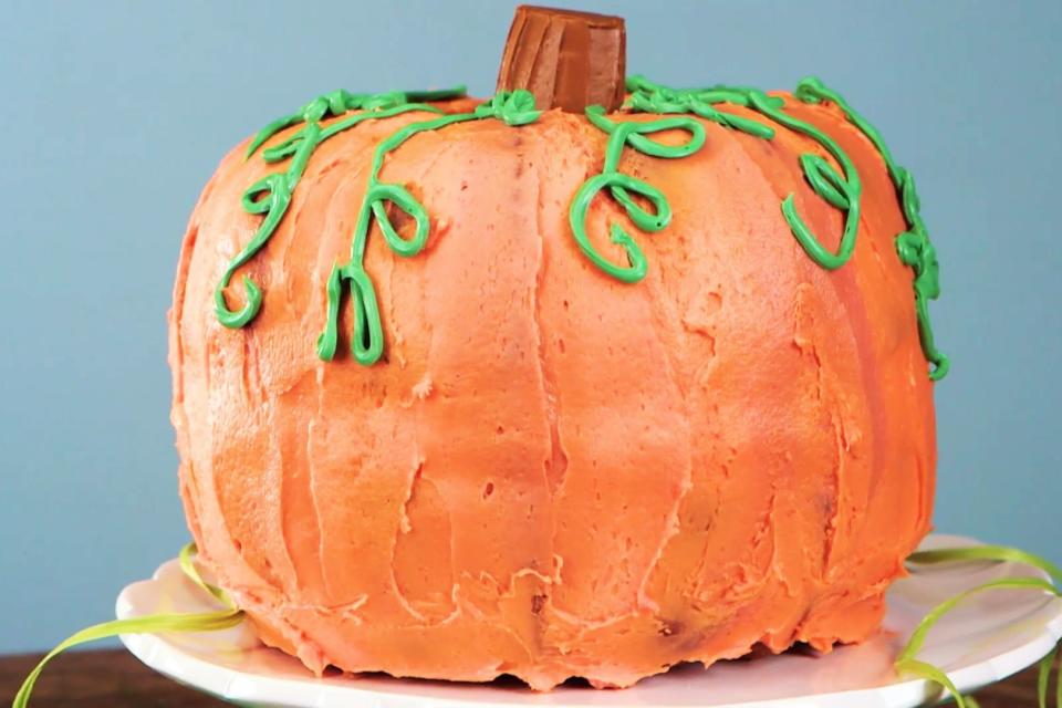 Festive Pumpkin Cake