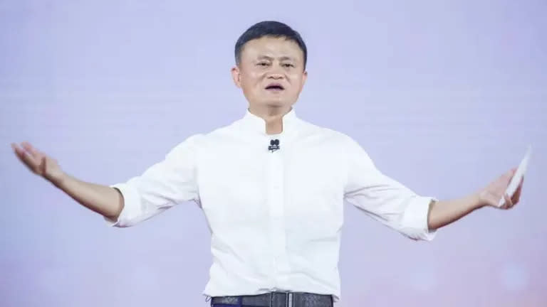 El cofundador de Alibaba, Jack Ma, perdió miles de millones de dólares después de que las autoridades intensificaran el escrutinio de su compañía y otros grandes conglomerados tecnológicos.