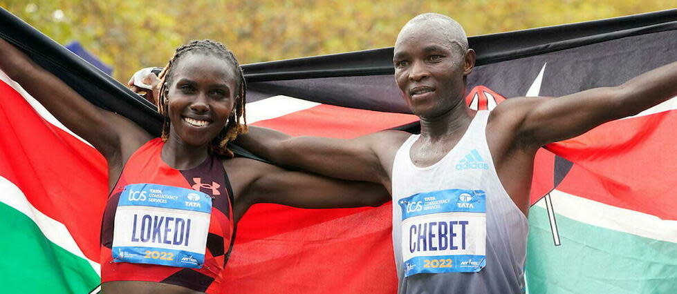  Les Kényans Sharon Lokedi et Evans Chebet après leur victoire lors du marathon de New York, ce dimanche 6 novembre 2022.    - Credit:TIMOTHY A. CLARY / AFP