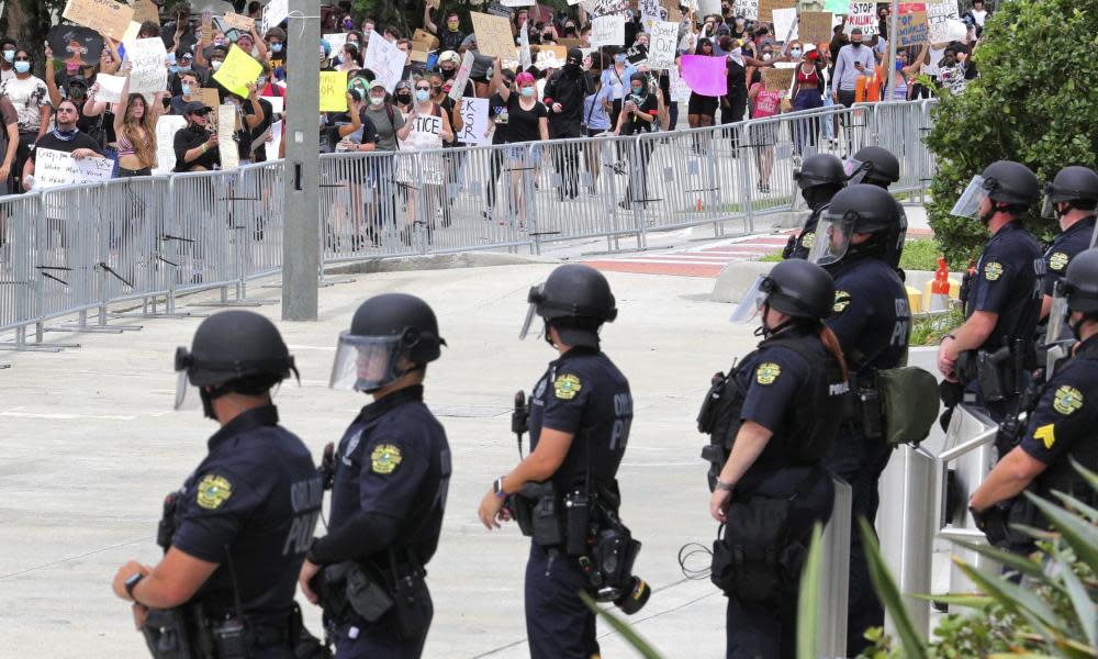 <span>Photograph: Joe Burbank/AP</span>