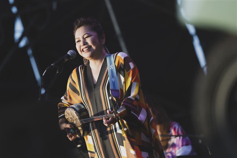 夏川里美現身高雄櫻花季，脫稿演出成為這三天表演唯一的安可歌手。（圖／寬寬整合行銷）