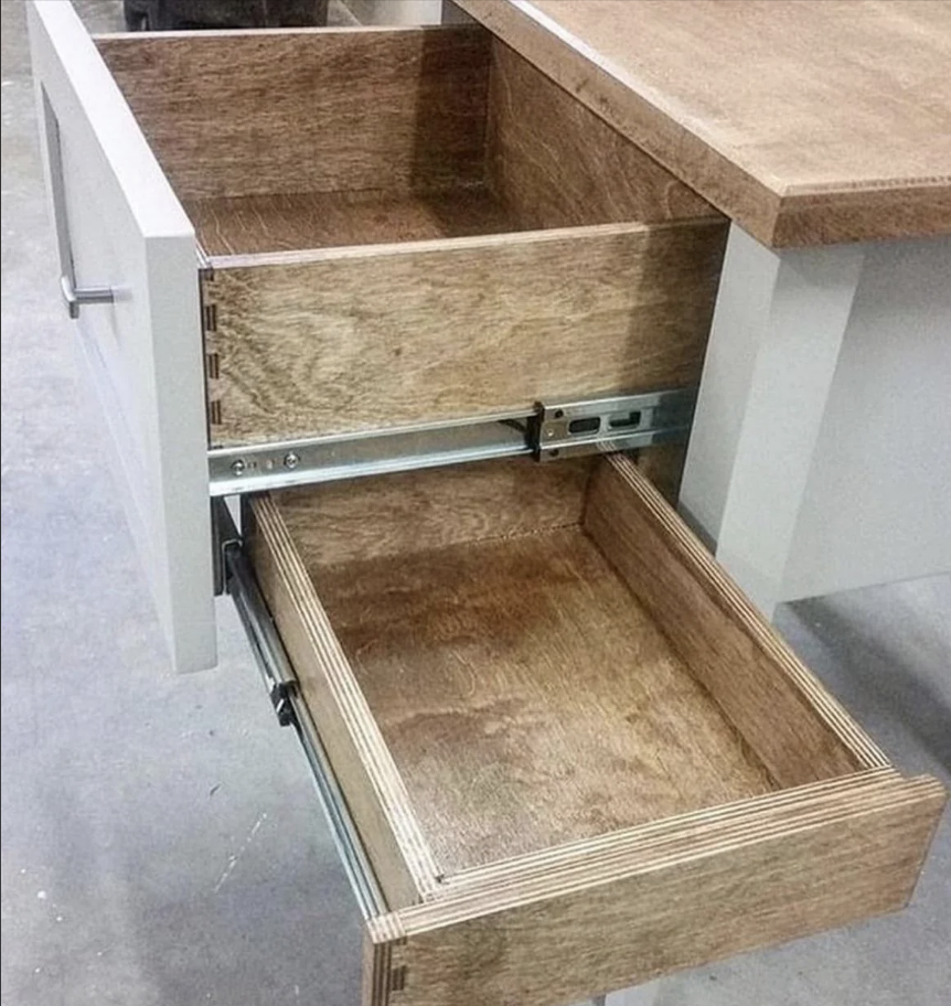 a drawer comes out perpendicular to the other