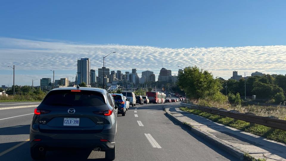 Traffic on Albert Street approaching Ottawa's core on Sept. 10, 2024.