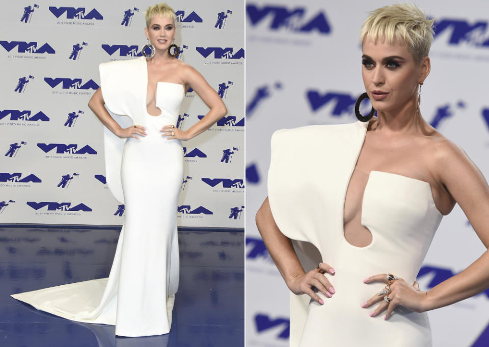 <p>Wann: MTV Video Music Awards, August 2017<br> Was: Stéphane Rolland Fall 2017 Couture<br> Warum: Weil wir gar nicht wussten, wie schön Katy ist, wenn sie ihre übersteigerten Kitsch-Outfits mal im Schrank hängen lässt!<br> (Bilder: AP) </p>