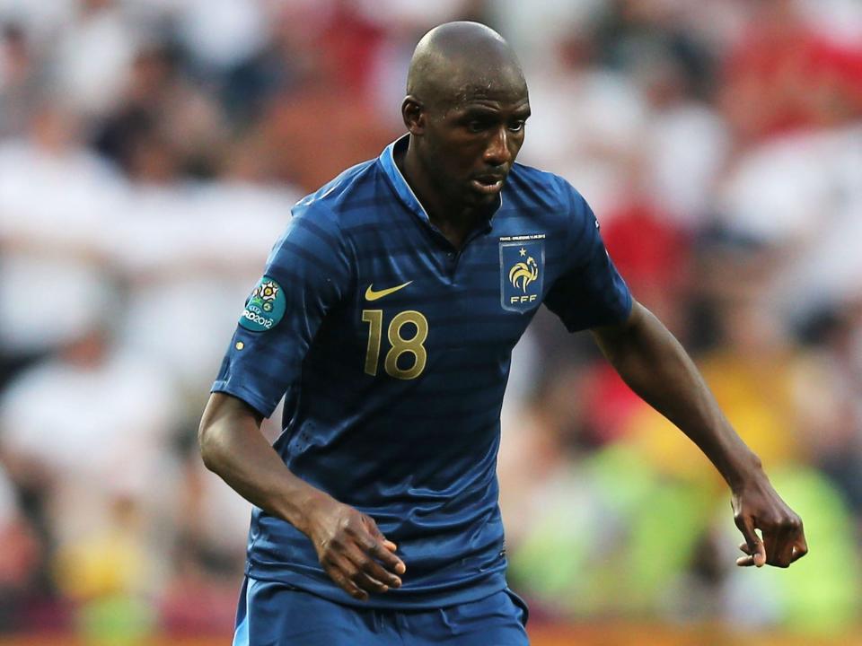 Alou Diarra of France with the ball during the UEFA EURO 2012 group D match between France and England at Donbass Arena.