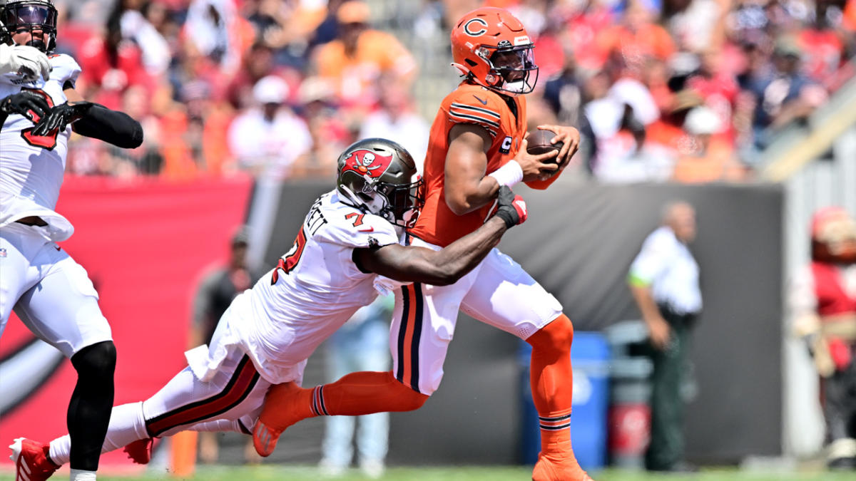 Justin Fields Leaves Bears Game vs. Ravens Due to Injury – NBC Chicago