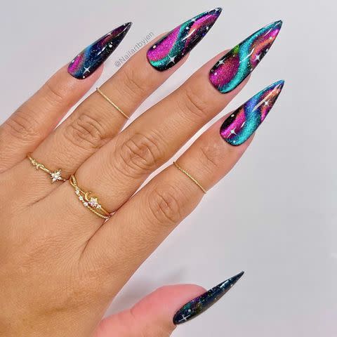 <p><a href="https://www.instagram.com/p/Cv3COogyc_a/?img_index=2" data-component="link" data-source="inlineLink" data-type="externalLink" data-ordinal="1">@nailartbyjen</a> / Instagram</p>