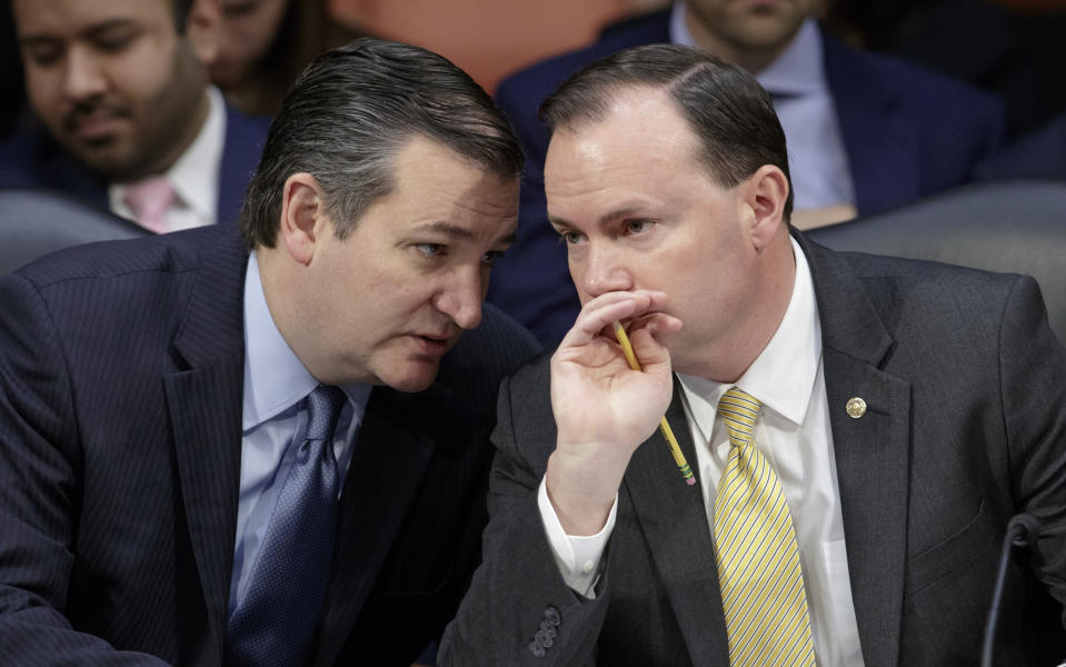 <span class="s1">Ted Cruz and Mike Lee confer during a 2017 Senate Judiciary Committee meeting on Neil Gorsuch, then a nominee for the Supreme Court. (Photo: J. Scott Applewhite/AP)</span>