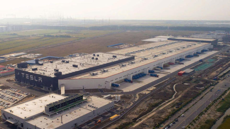 為達成偉大目標，特斯拉依序啟動兩家新的超級工廠，並且不斷地精進產能以因應龐大的市場需求。（圖片來源/ Tesla）