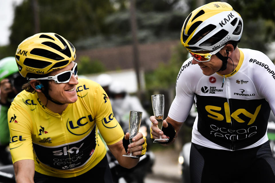 Chris Froome bei Tour von Fan attackiert