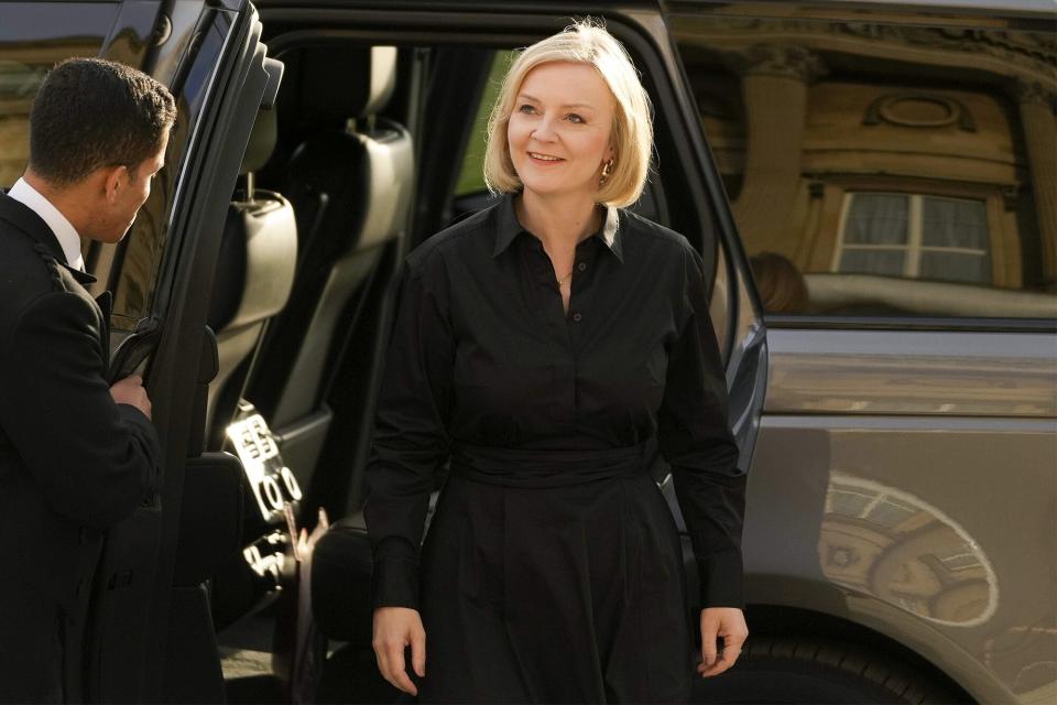 Britain's Prime Minister Liz Truss arrives at Buckingham Palace in London, . King Charles III is holding a reception at Buckingham Palace for heads of state and other leaders on Sunday evening ahead of the state funeral of Queen Elizabeth II on Monday Royals, London, United Kingdom - 18 Sep 2022