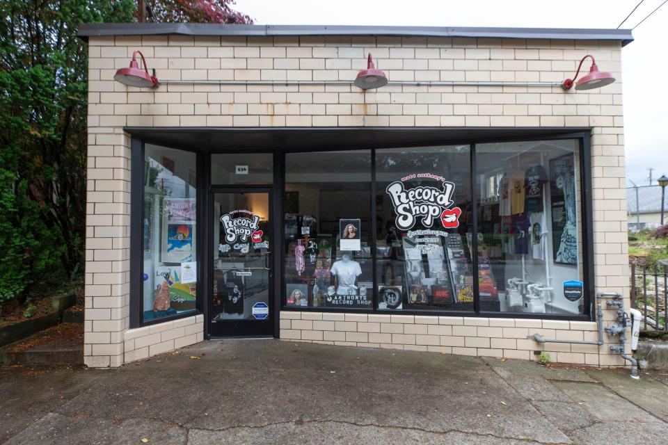 Matt Anthony's Record Shop on Baxter Avenue in Louisville. June 7, 2021