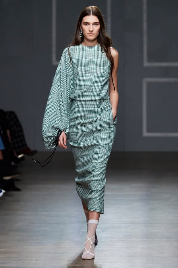 <p>A look from the Hellessy Fall 2020 collection. </p>