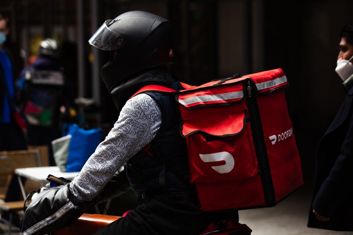 DoorDash to offer alcohol delivery, pick-up across 20 states