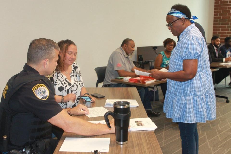 Several community agencies spoke to those attending a resource fair hosted by the Black on Black Crime Task Force meeting held Wednesday at the Santa Fe College Blount Center in downtown Gainesville.
(Photo: Photo by Voleer Thomas/For The Guardian)