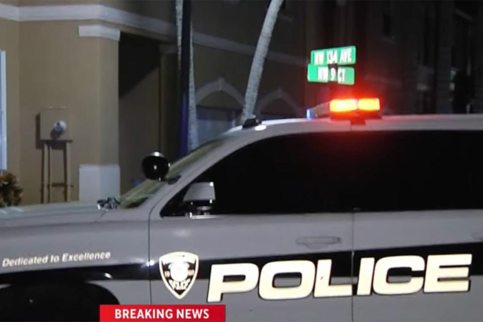 <p>CBS News Miami/Youtube</p> Pembroke Pines police