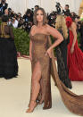 <p>Ashley Graham brought the sex appeal in this sparkling brown dress by Prabal Gurung. Photo: Getty Images </p>
