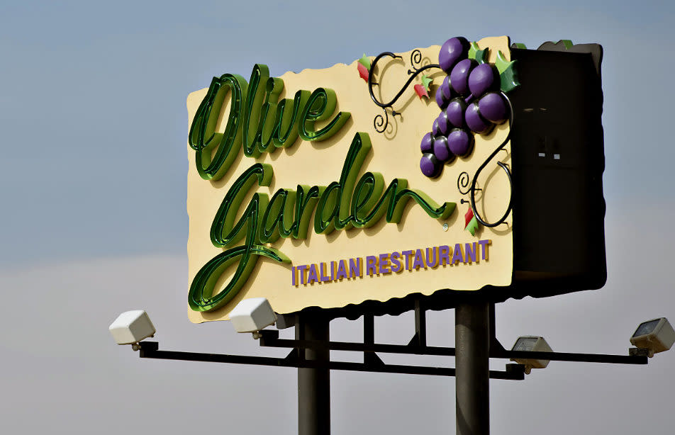 This couple is naming their firstborn child after Olive Garden, and same