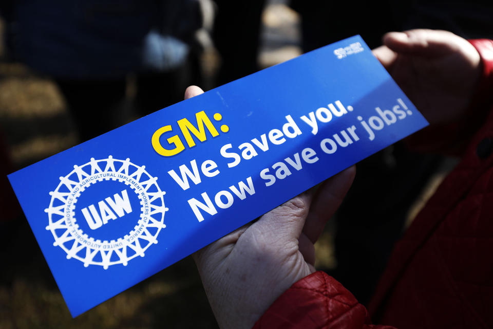 United Auto Workers members hold a prayer vigil at the General Motors Warren Transmission Operations Plant on Feb. 22, 2019, in Warren, Michigan. Almost 300 people were laid off at the plant as a result of GM's decision to idle the facility.&nbsp; (Photo: Bill Pugliano via Getty Images)