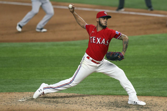 What Jonathan Hernandez can do to make Texas Rangers playoff