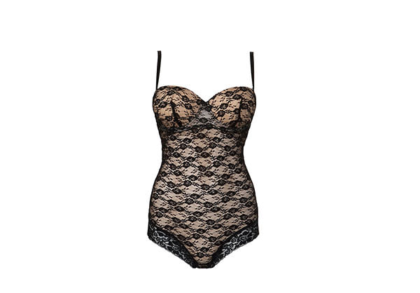 Black Contrast Lace Shapewear Body <b><a href="http://www.newlook.com/shop/womens/lingerie/black-contrast-lace-shapewear-body_259568701" rel="nofollow noopener" target="_blank" data-ylk="slk:New Look;elm:context_link;itc:0;sec:content-canvas" class="link ">New Look</a>, £19.99</b>