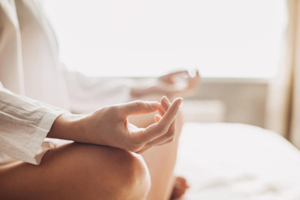 Experts suggest incorporating daily meditation into our daily routines. (Getty Images)