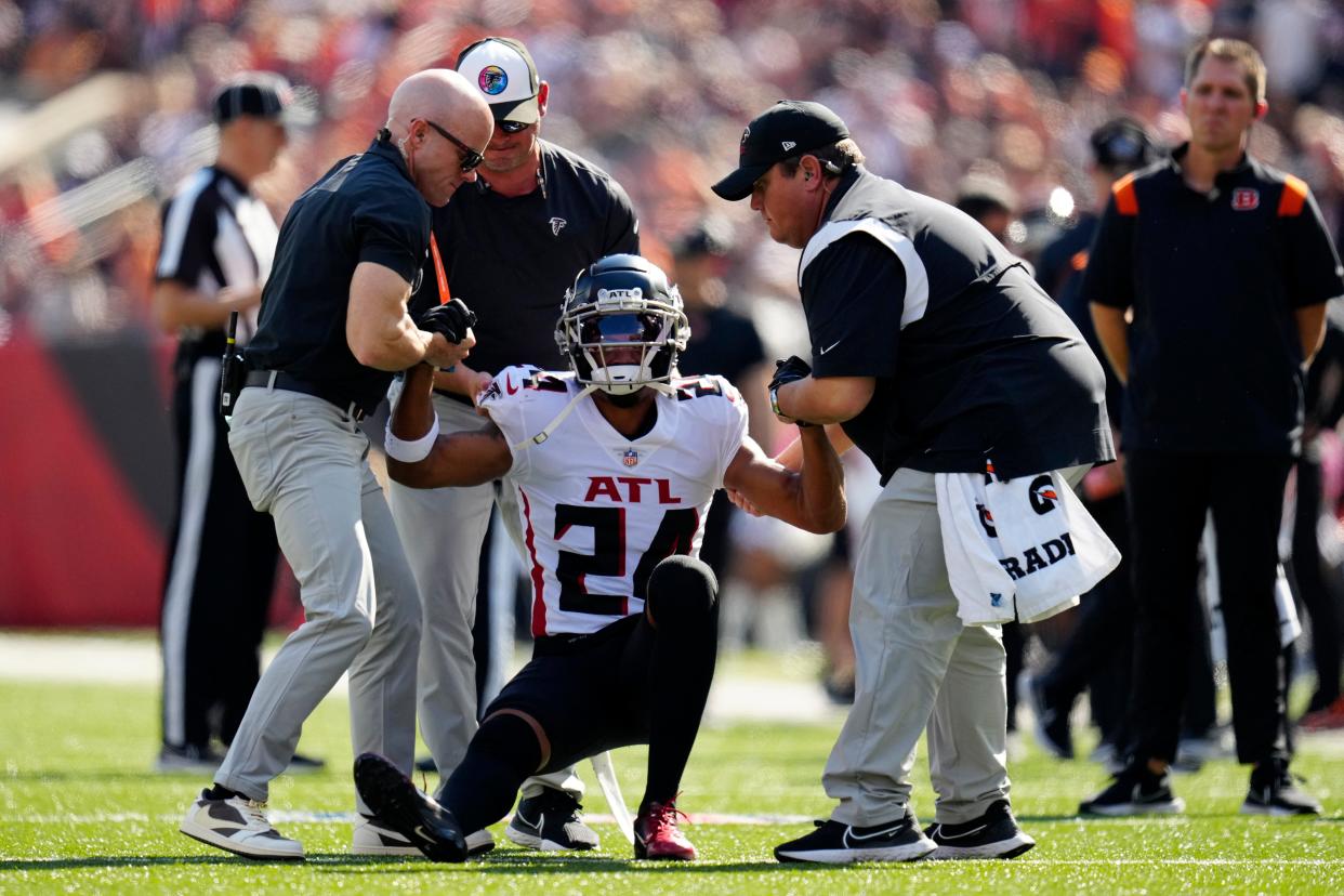 Falcons cornerback A.J. Terrell suffered a hamstring injury Sunday in Cincinnati.