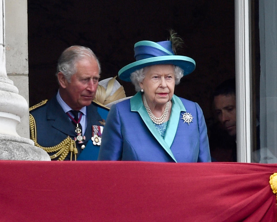 A report claims the Queen could be set to abdicate to allow Prince Charles to take the throne. Photo: Getty